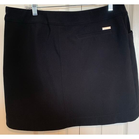 Adidas skort scallop front hem size large in black - Picture 4 of 8